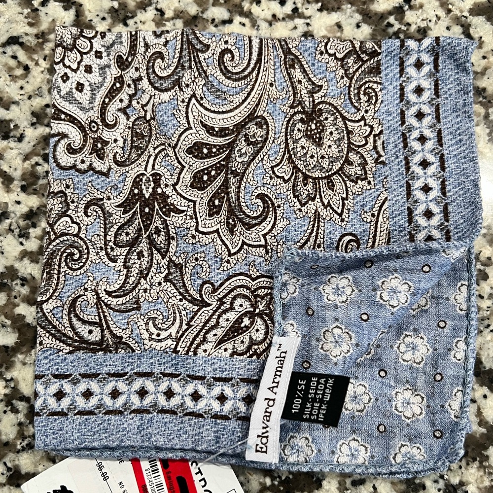 NWT . . .  Edward Armah Men's Paisley/Floral Reversible Silk Pocket Square